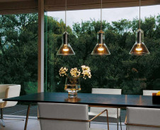 TOSHIBA �ڥ����ȥ饤�� LUKE LU525 �̿�1