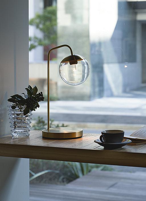 DAIKO 大光電機 スタンド DST-41061Y | 商品紹介 | 照明器具の通信販売 
