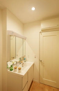 KOIZUMI �������߾��� �ⵤ̩������饤�� AD7124W99 �ܹ���̿�